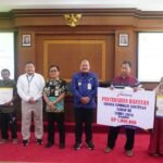 PJ Bupati Pati Serahkan Santunan Kematian Tahap III