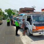 Polisi Tindak Tegas Dump Truk Yang Tidak Tertib Muatan
