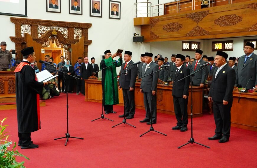 Ali Badrudin Kembali Menjadi Ketua DPRD Pati