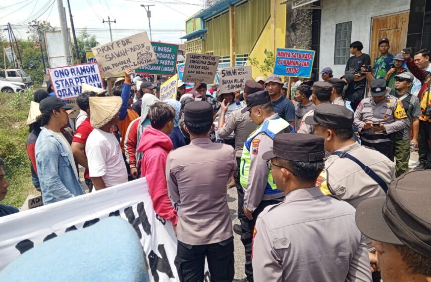 Demo Jilid – 2 Para Petani Langgenharjo Memanas Untuk Tuntut Penutupan Pabrik