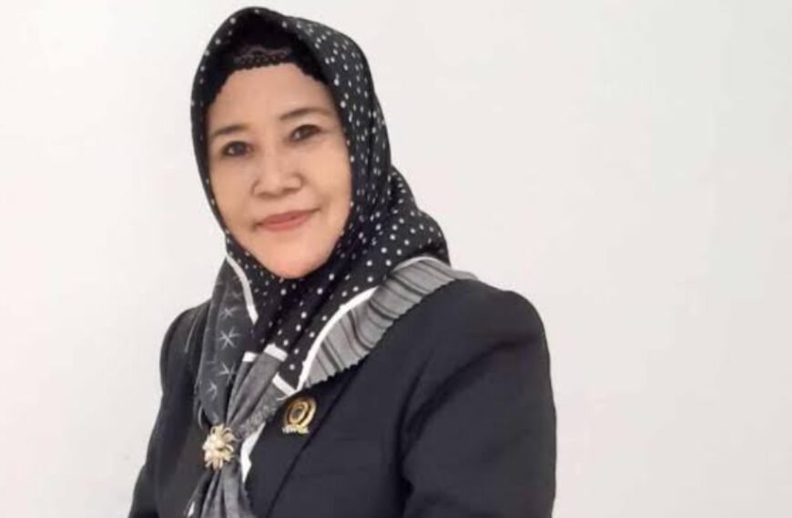 Banyak Anak Kecanduan Gadget; Ini Harapan Hj. Maesaroh, S.Pd.I Selaku Dewan Pati