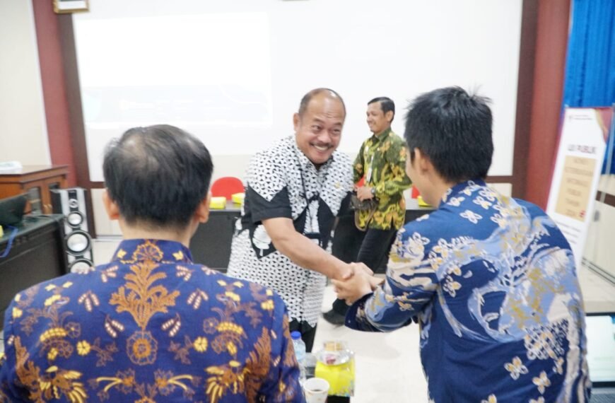 Pj Bupati Presentasi Uji Publik Monev KIP