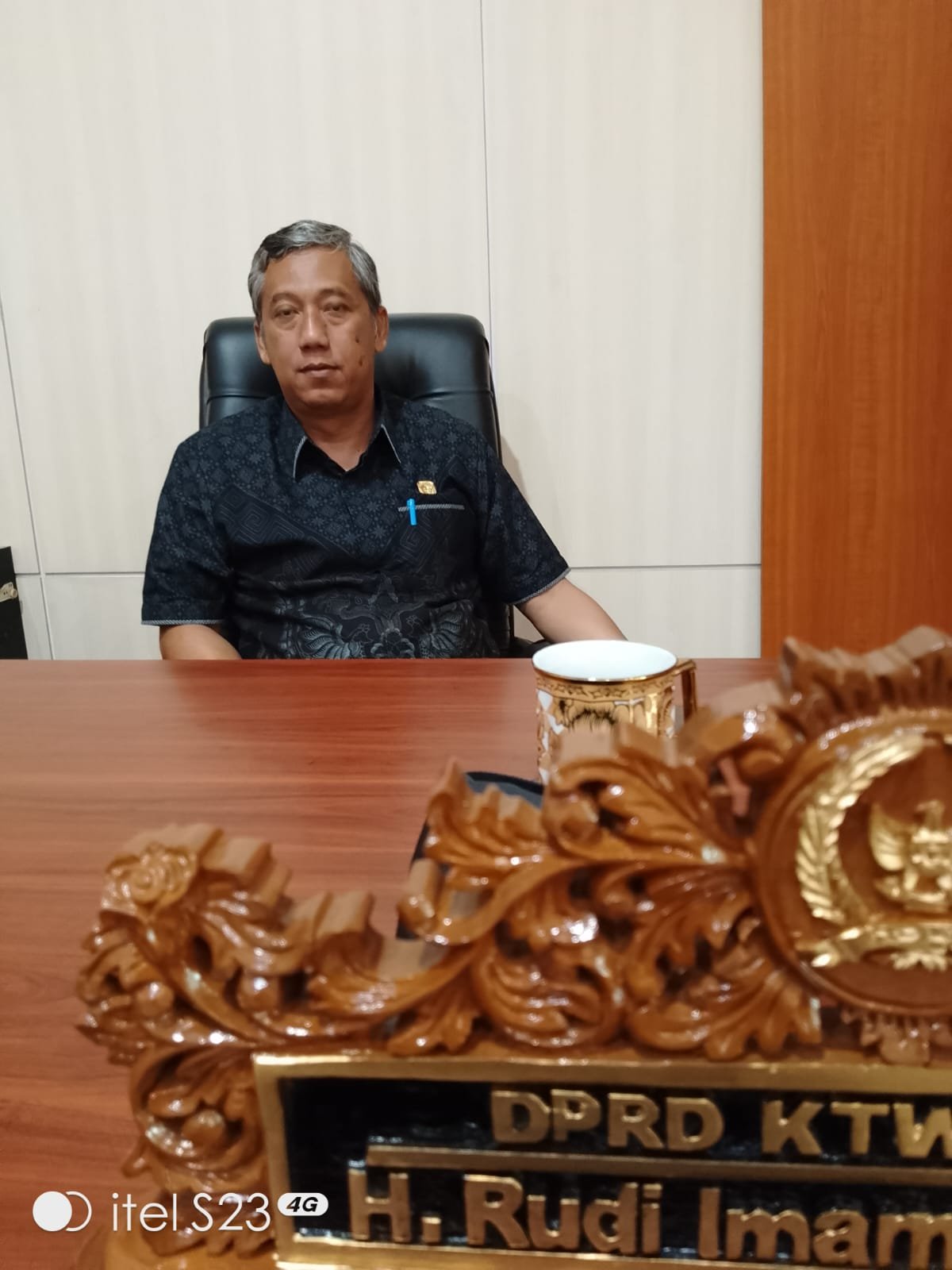 Demi Amanat Masyarakat Wakil Dewan H. Rudi Menghadiri Rapat Walau Sedang Sakit