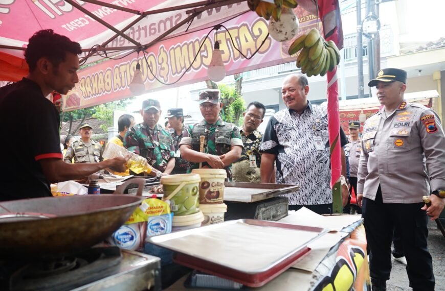 Pj Bupati Pati Resmi Buka Pati Imlek Festival 2025, Ratusan UMKM Ikut Memeriahkan