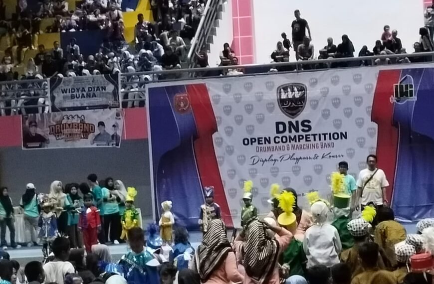 Sport Center Pangeran Ratu Alamsyah Menampung Ribuan Peserta Kompetisi Drumband Duta Nada Suara (DNS)