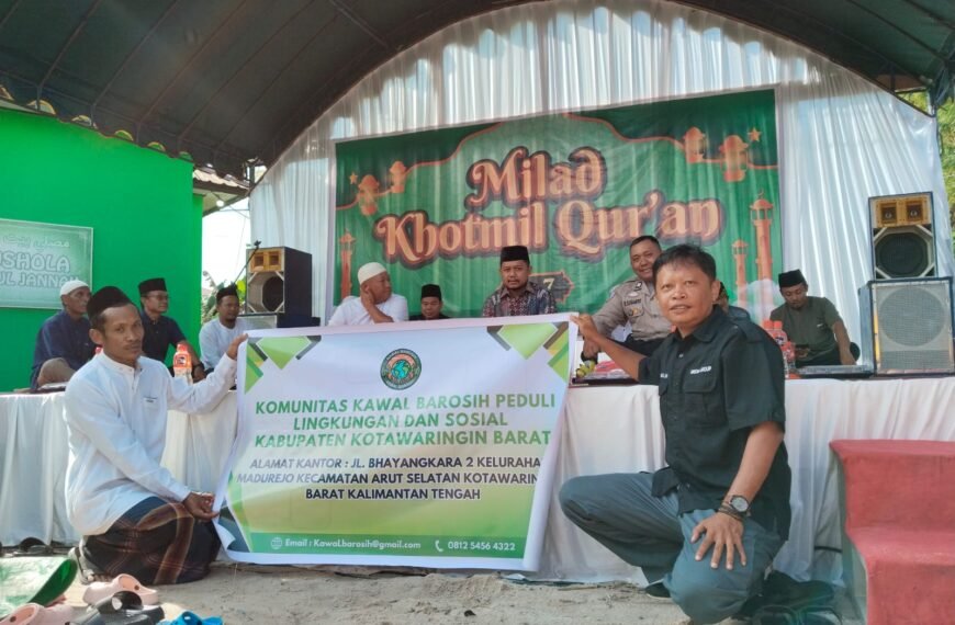 Deni Januar, S. IP Lurah Madurejo Menghadiri Milad Khot’mil Quran di Rt 20