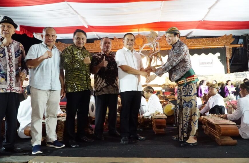 Hadiri Pagelaran Wayang di Bendar-Juwana, Bupati Pati Beberkan Sejumlah Program Prioritasnya