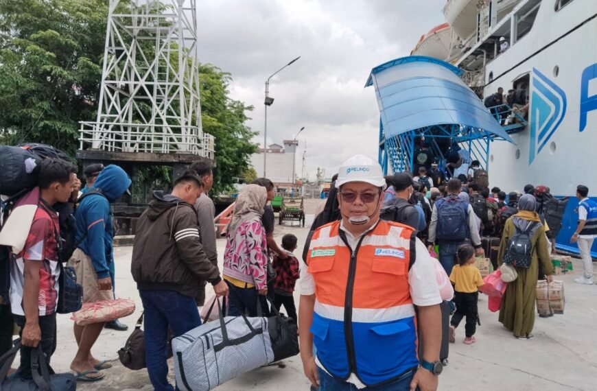 Manajer Pelindo Cabang Kumai Turun Langsung ke Lapangan, Pastikan Kelancaran Arus Mudik di Pelabuhan Panglima Utar