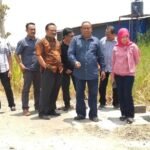 Dewan Pati Sidak Langsung Jalan Rusak di Kecamatan Margorejo