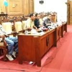 Ratusan GTT Datangi Kantor DPRD Pati Untuk Menuntut Kejelasan