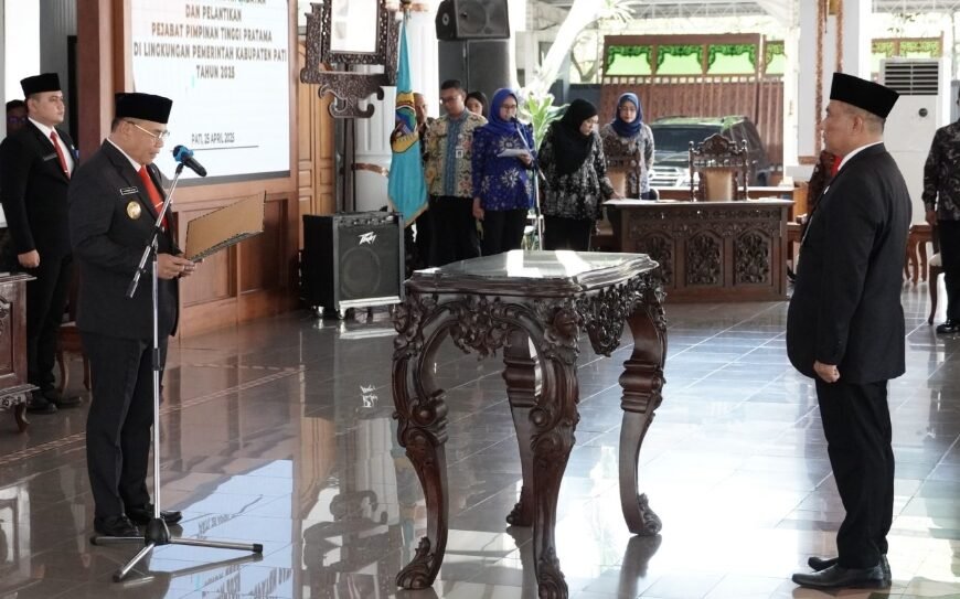 Bupati Sudewo Melantik Riyoso Sabagai Kepala DPUTR Kabupaten Pati