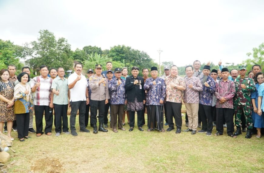 Hadiri Peletakan Batu Pertama GBI, Wabup Harapkan Gereja Jadi Pusat Pembinaan Karakter Jemaat