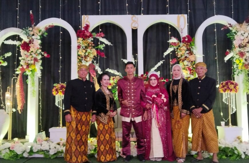 Resepsi Bagus Setiawan dan Dilly Ariany Suseno Digelar di Pangkalan Bun