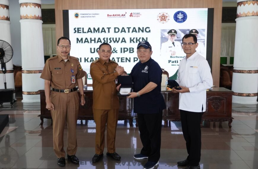 Bupati Pati Sambut Mahasiswa KKN UGM dan IPB, Minta Kawal Program Pendidikan dan Pertanian