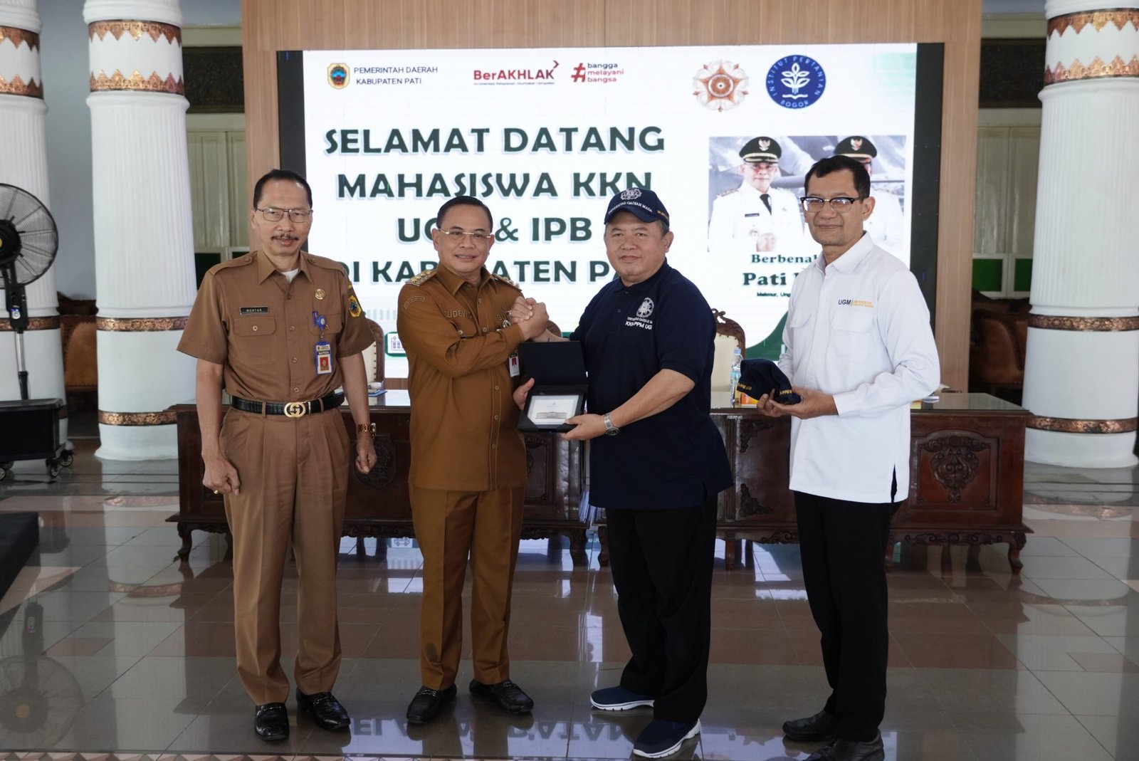 Bupati Pati Sambut Mahasiswa KKN UGM dan IPB, Minta Kawal Program Pendidikan dan Pertanian