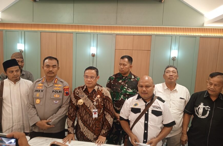 Selesai Audiensi Dengan Bupati dan Aktifis, Yayak Gundul Mengumumkan Membatalkan Aksinya pada Tanggal 13 Besok