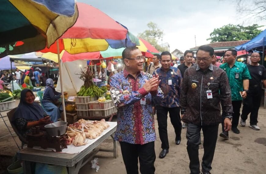 Tinjau Langsung Pasar Puri, Bupati Pati Pastikan Soal Kebutuhan Revitalisasi Fasilitas Pasar