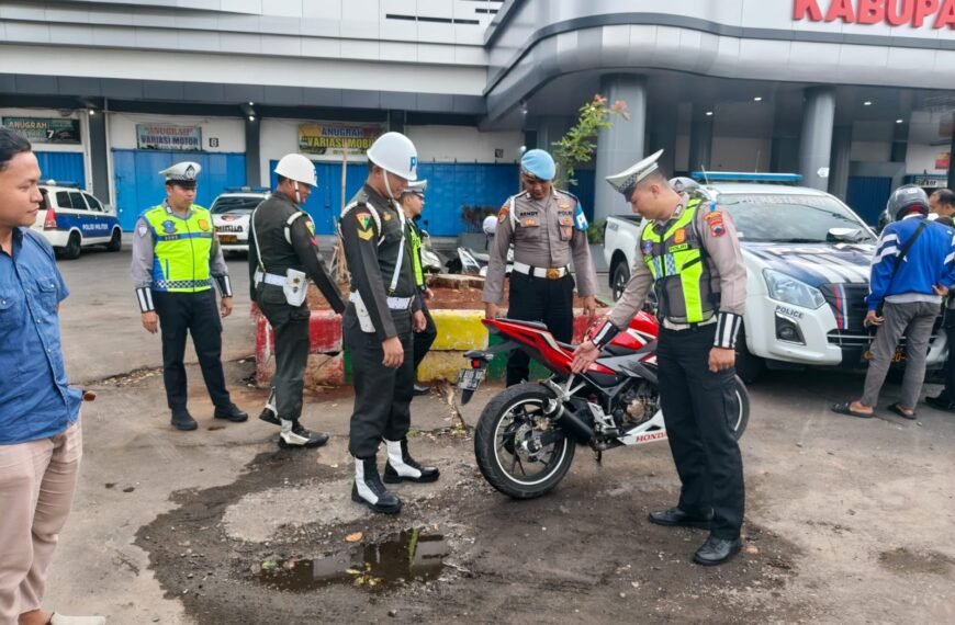 Gelar Giat Simpatik Ops Keselamatan Candi 2026, Satlantas Polresta Pati Edukasi dan Apresiasi Pengguna Jalan