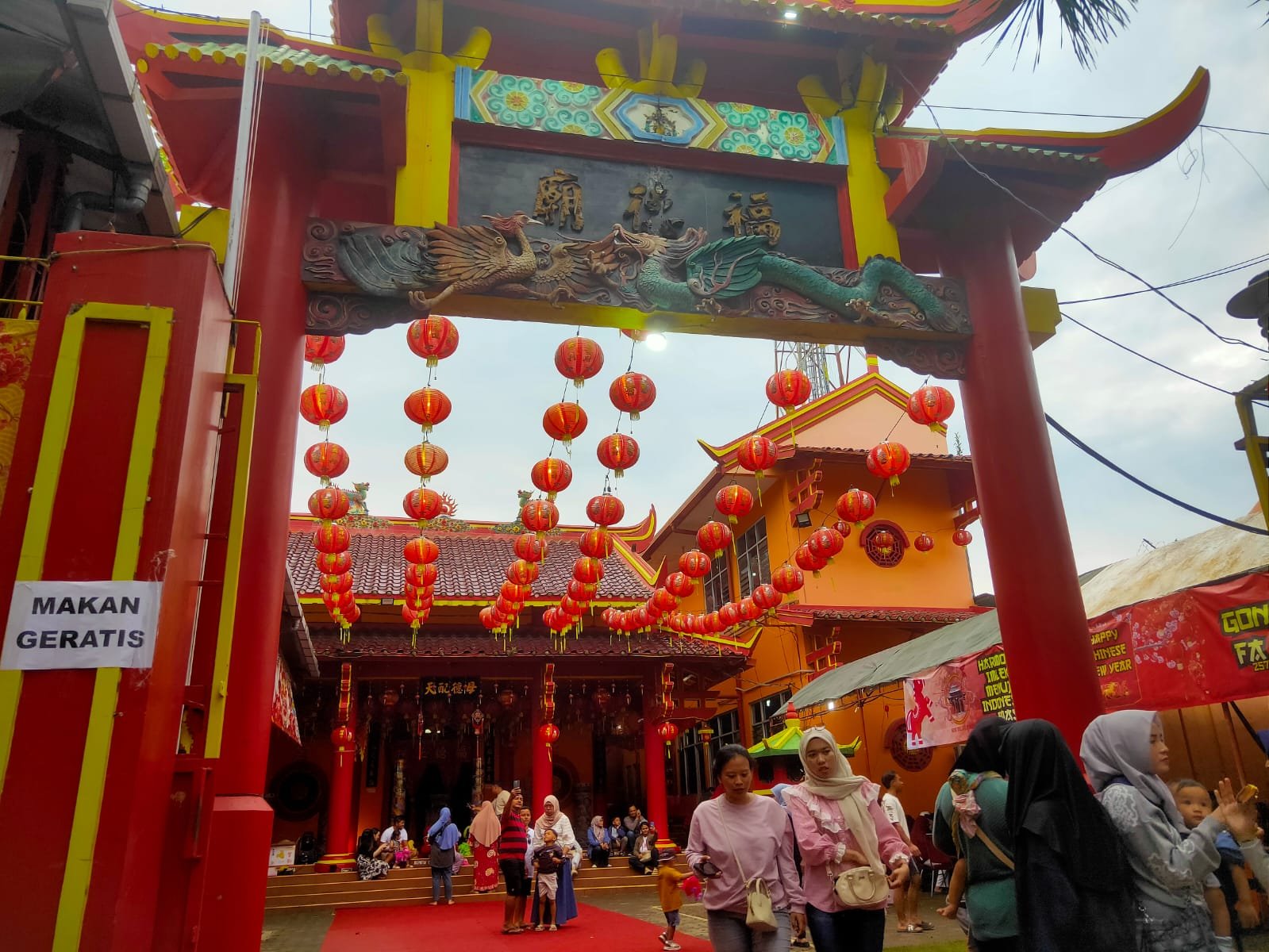 Hadirkan 75 Stand UMKM dan Pernak-pernik Tionghoa, Pasar Imlek Pati Tarik Minat Wisatawan