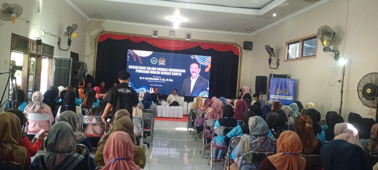 DPRD Pati Dukung Program MBG Lewat Sosialisasi di Kecamatan Cluwak Bersama DPR-RI Edy Wuryanto