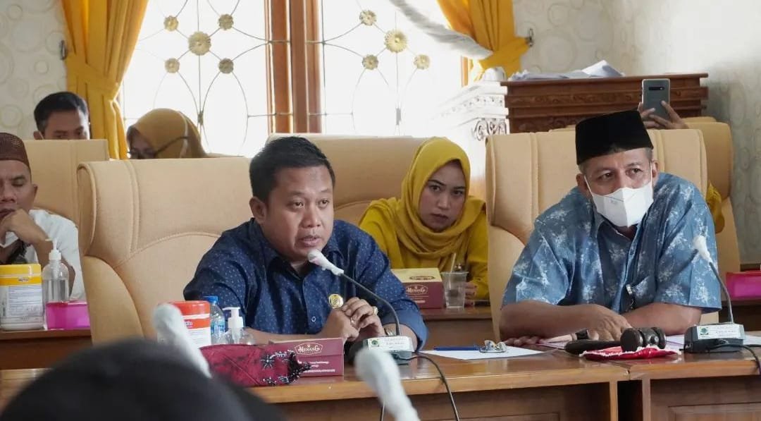 Dinilai Memberatkan Wali Murid, Komisi D DPRD Pati Larang Sekolah Jual Buku LKS