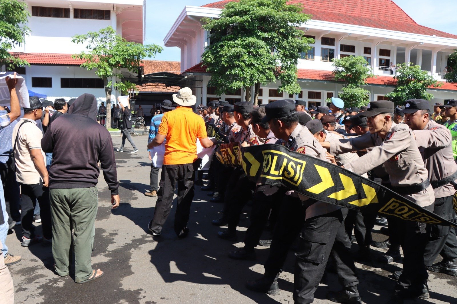 Polresta Pati Gelar Latihan Kesiapan Satuan untuk Antisipasi Gangguan Kamtibmas dan Situasi Kontigensi