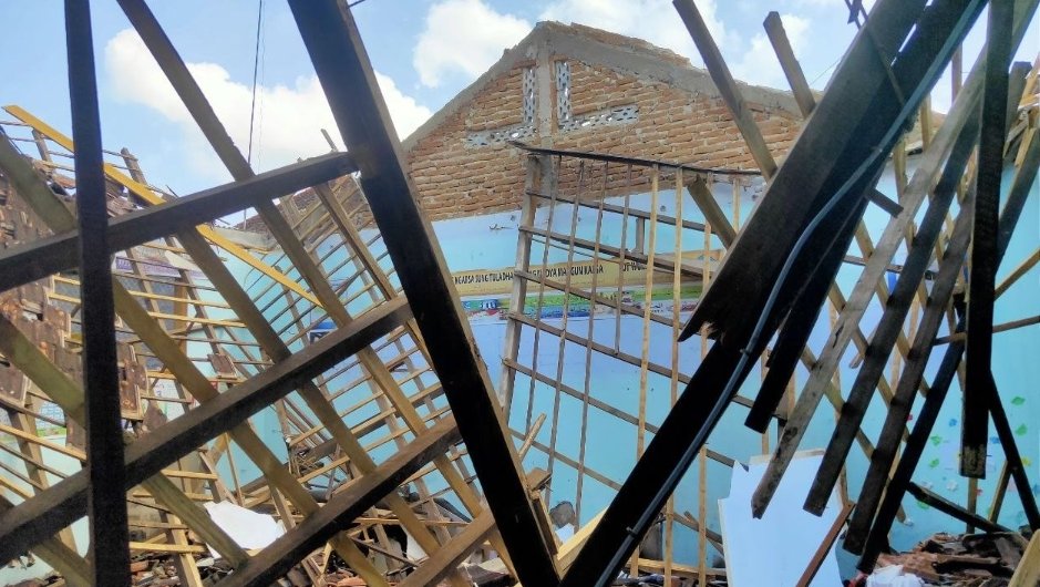 Ambruknya SD Negeri Mencon Kecamatan Pucakwangi Mendapat Respon DPRD Pati