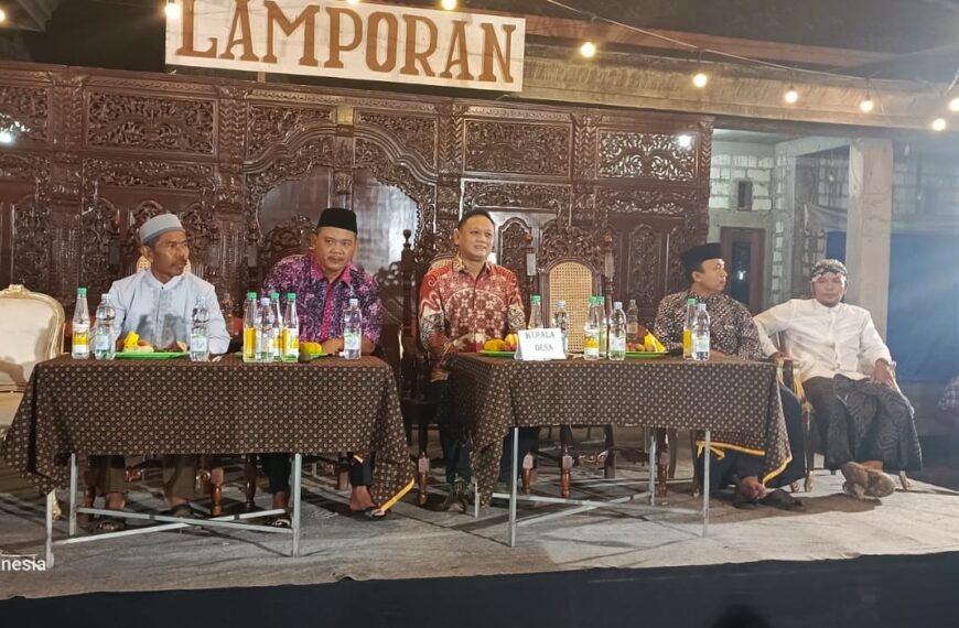 Dinporapar Pati Dukung Tradisi Lamporan Desa Langgenharjo Juwana Tetap Eksis