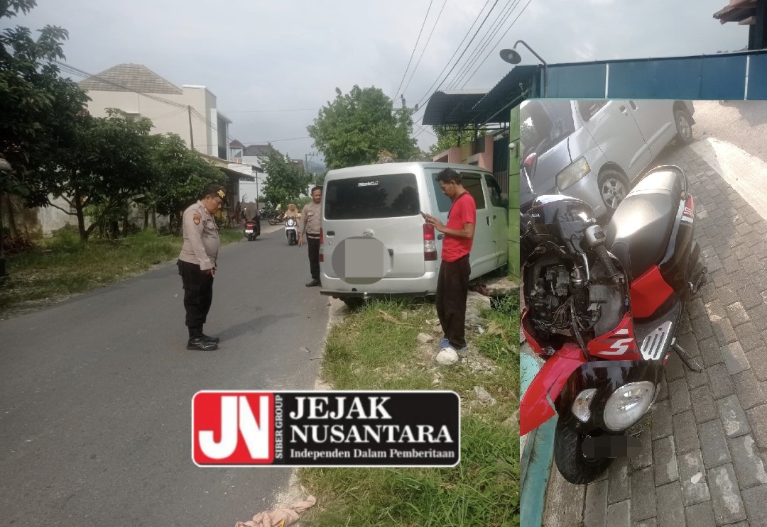 Hilang Kendali, Mobil Grand Max Tabrak Dua Pemotor di Sukolilo