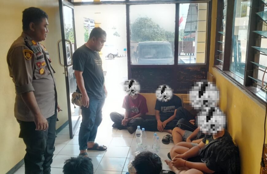 Belasan Remaja di Sukolilo Yang Diduga Hendak Adu Mekanik Berhasil Diamankan Polisi