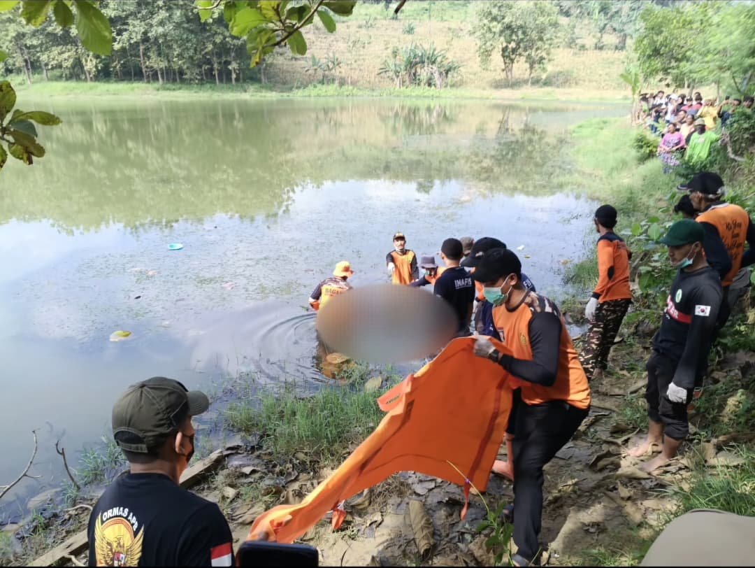 Mayat Pria Ditemukan Mengapung di Embung Beketel, Polisi Selidiki Keterkaitan Dengan Ceceran Darah