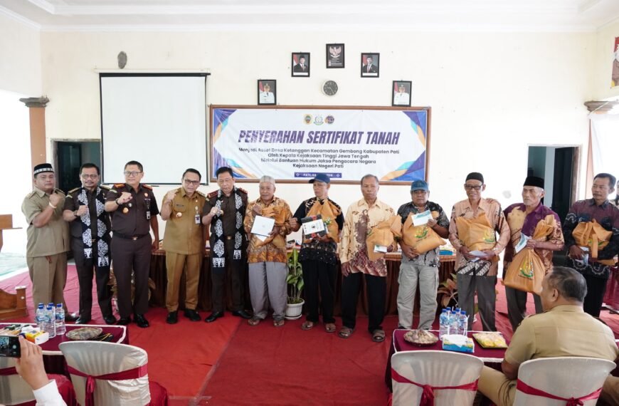 Sertifikat Aset Desa Ketanggan Diserahkan, Perkuat Kepastian Hukum