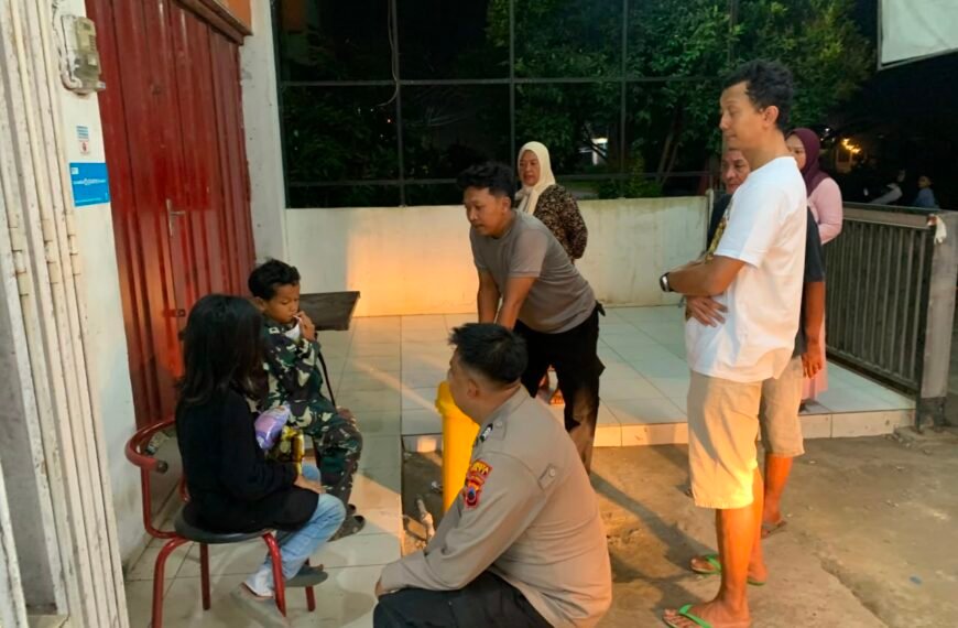 Live TikTok Polisi Jadi Penyelamat, Dua Bocah Hilang di Tayu Akhirnya Kembali ke Pelukan Ibunya