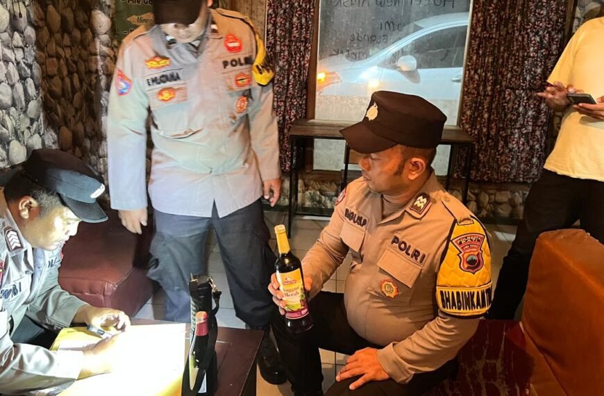 Polisi Sita 25 Botol Miras dalam Operasi Pekat II Candi 2026 di Pasar Yaik Pati