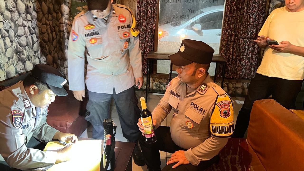 Polisi Sita 25 Botol Miras dalam Operasi Pekat II Candi 2026 di Pasar Yaik Pati