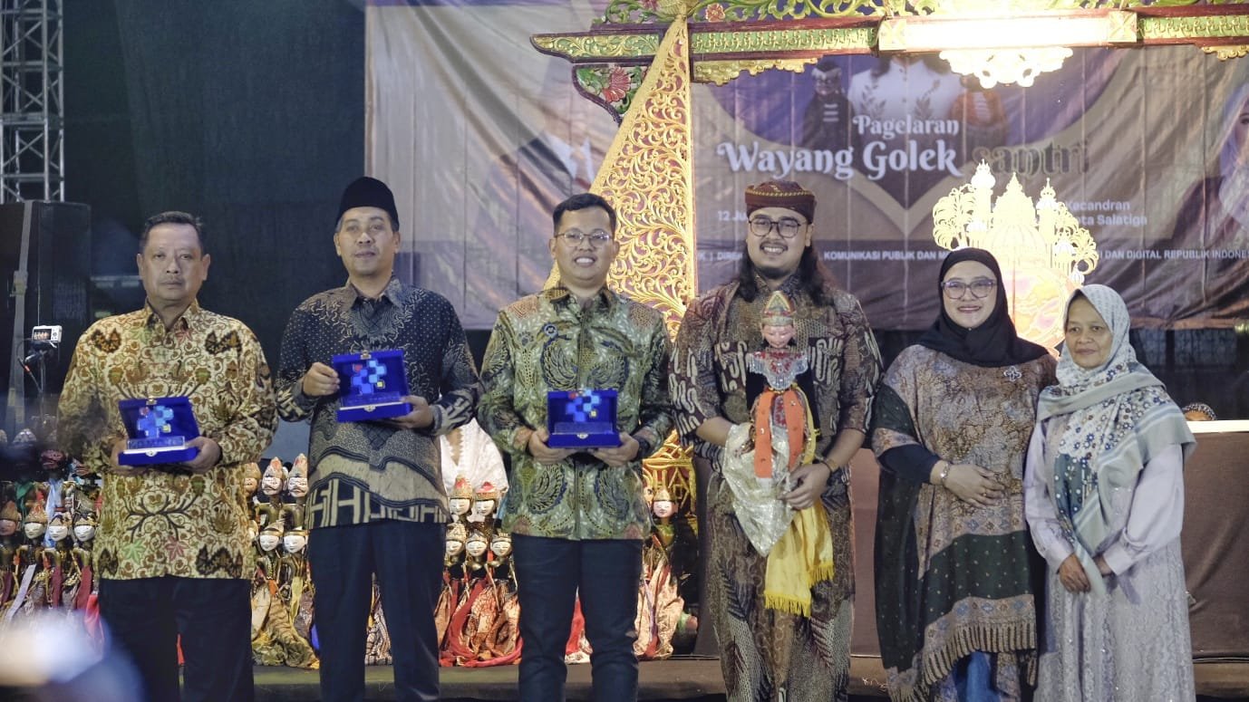 Wayang Jadi Sarana Edukasi MBG dan PP TUNAS di Salatiga, Komdigi Ajak Warga Siapkan Generasi Emas 2045