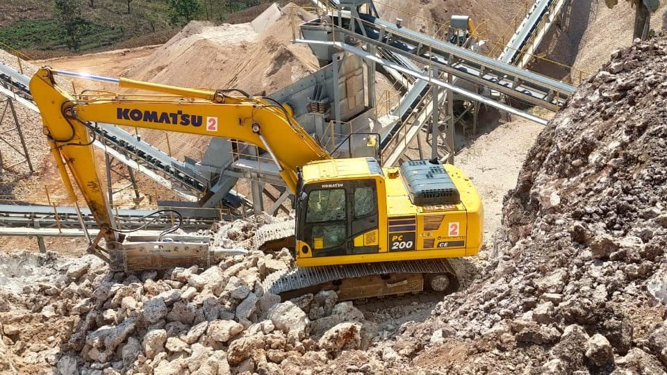 Bising dan Diduga Salah Izin, Warga Ngeluh Aktivitas,Tambang di Kajar Rembang Diprotes Keras Warga