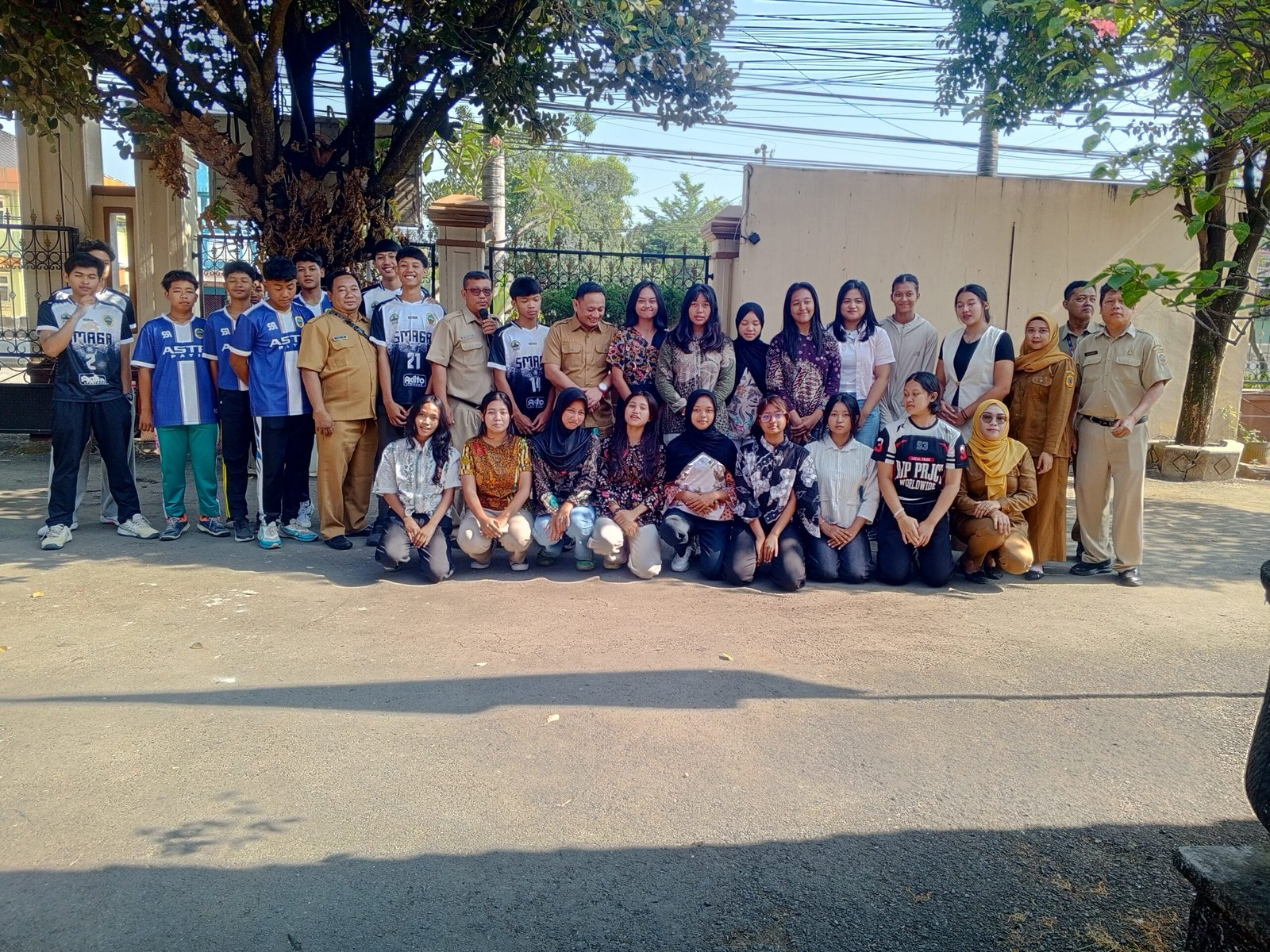 Kadis Dinporapar Pati Lepas 75 Atlet Pra Popda Jateng, Targetkan Prestasi Lebih Baik
